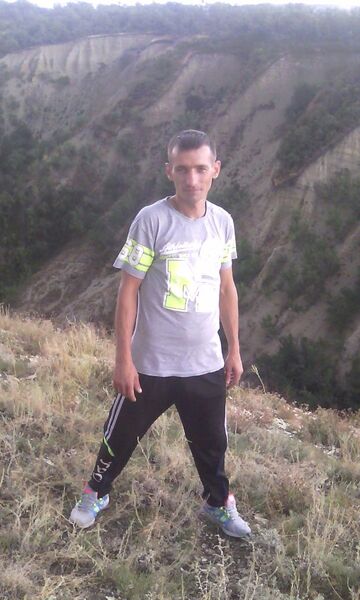  ,   Yury, 49 ,   ,   , c , 