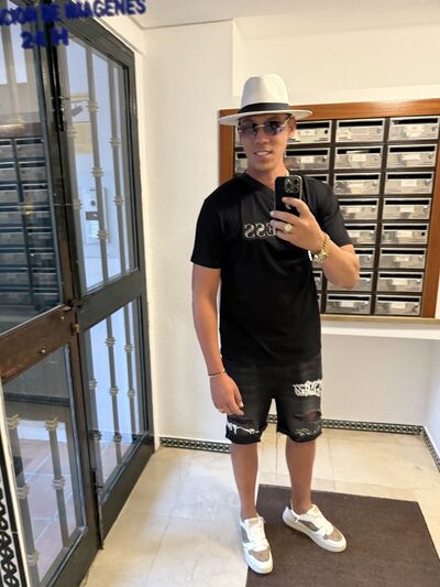  ,   David, 28 ,   