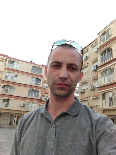  Nahariyya,   Valentin, 40 ,     , c 