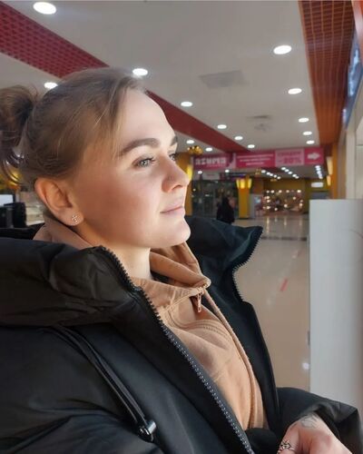  ,   Yana, 26 ,   ,   