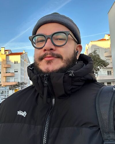  ,   Artem, 37 ,     , c 