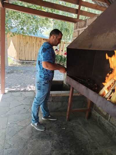  ,   Hrach, 42 ,   ,   