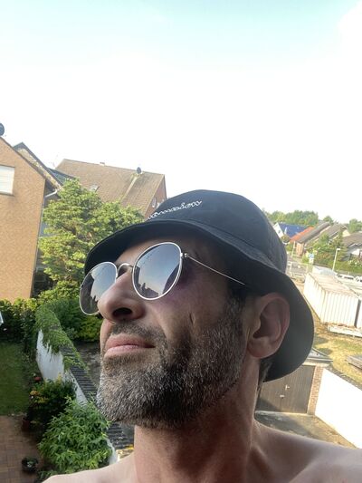  Bonn,   , 40 ,     , c 