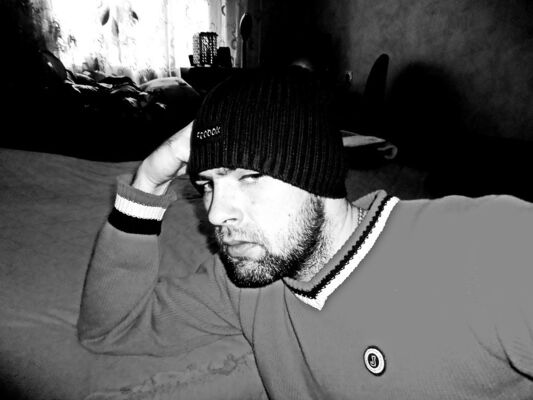  ,   DENIS, 39 ,   