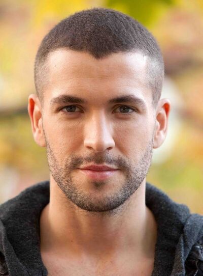  ,   Artur, 30 ,   ,   