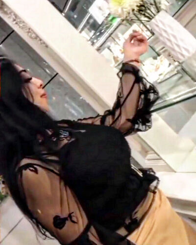  ,   Jasmin, 21 ,   
