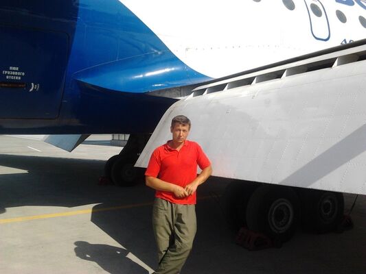  ,   Artem, 45 ,   