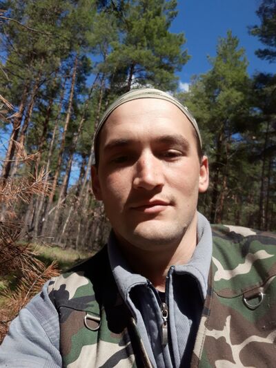  Abbots Langley,   , 27 ,   ,   