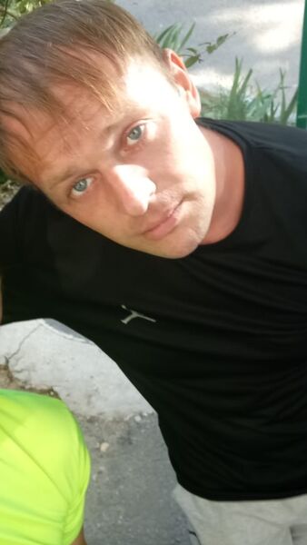  ,   Sasha, 37 ,   ,   