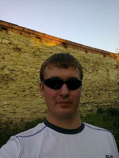  ,   Artyom, 33 ,  