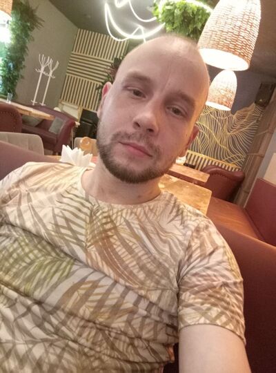  ,   Anton, 31 ,     , c , 