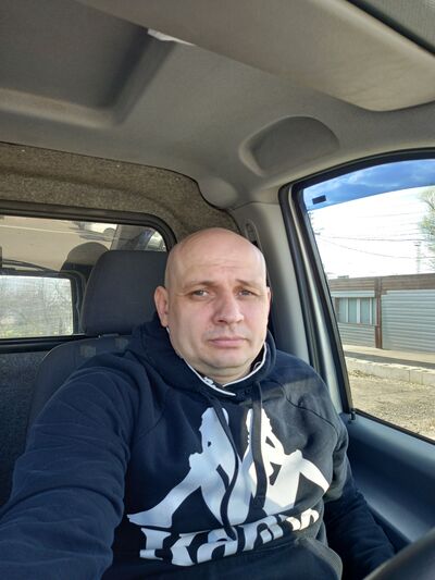  ,   Alex, 42 ,   ,   