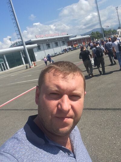  --,   , 44 ,   
