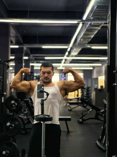  ,   John, 33 ,   ,   