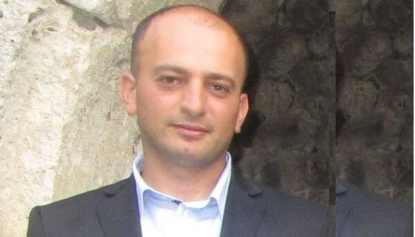  ,   Goga, 39 ,   