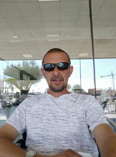  Benidorm,   Viktor, 43 ,     , c 