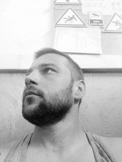  ,   Victor, 35 ,   