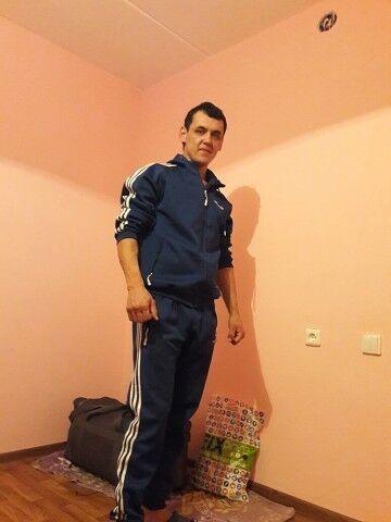  ,   Azamat, 32 ,   