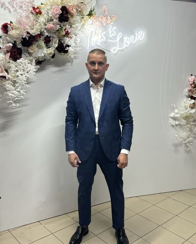 ,   Alisher, 33 ,   ,   