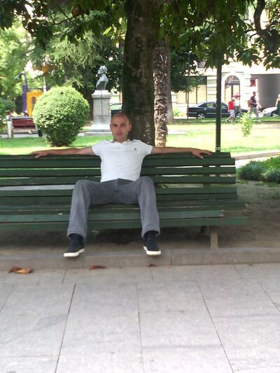  ,   Dato, 37 ,   ,   