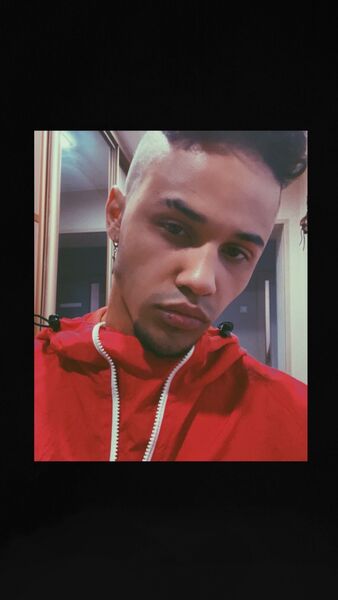 ,   Jonas, 20 ,   ,   