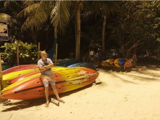  Phuket,   Piepier, 40 ,   ,   , c , 