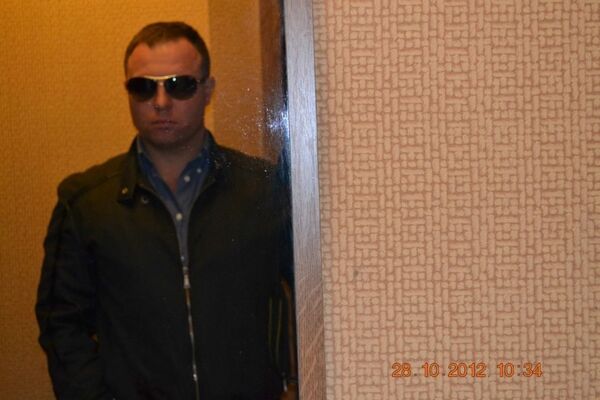  ,   Alex, 33 ,   