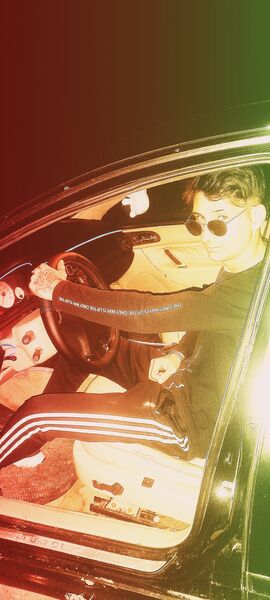  ,   Maksik, 26 ,   ,   