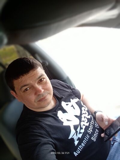  ,   Zhenya, 37 ,   ,   