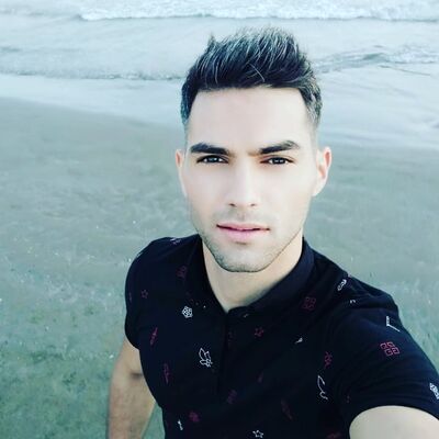  ,   Ali, 32 ,   ,   