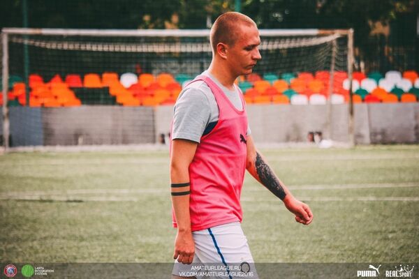  ,   Anton, 38 ,   ,   