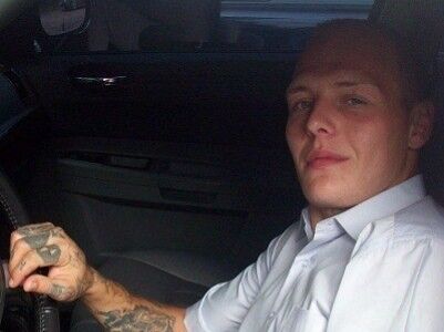  15248023  Denis, 40 ,    