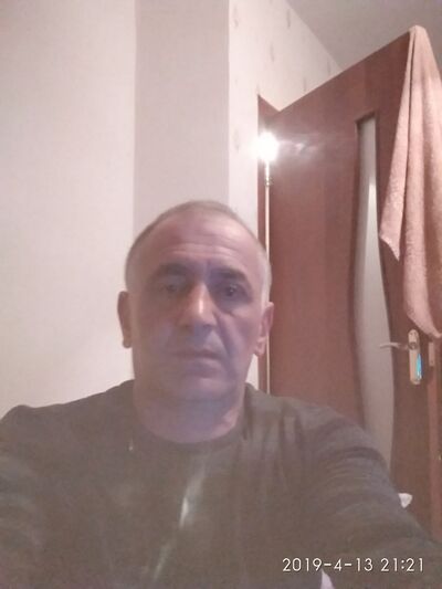  ,   Erik, 49 ,   ,   , c 