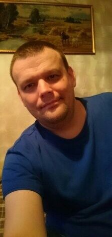  18990893  Ivan, 47 ,    