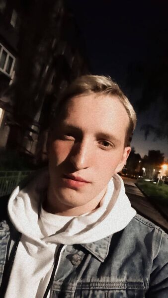  ,   Mikhail, 27 ,   ,   