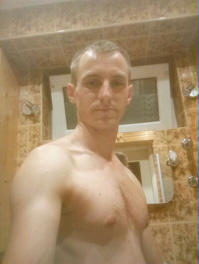  ,   Artyr, 32 ,   , 