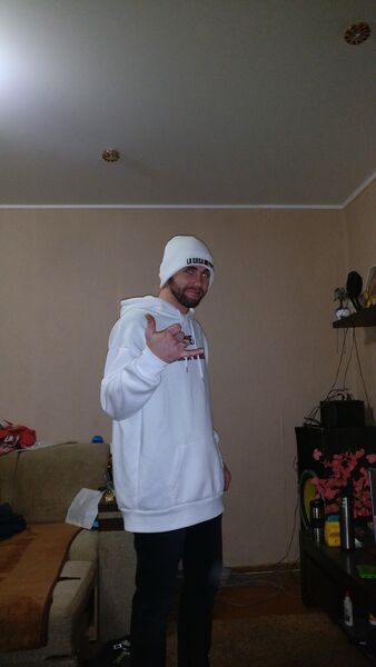  ,   Konstantin, 28 ,   ,   , c , 