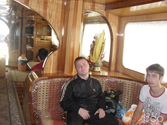  ,   Viktor, 37 ,     , c 
