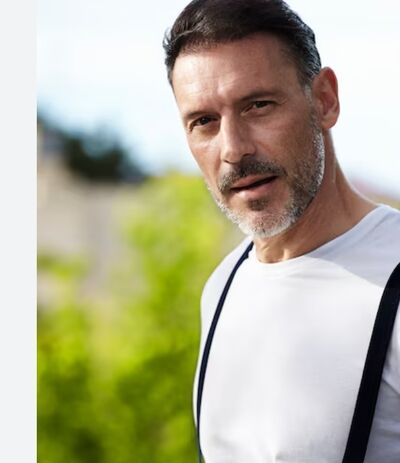  ,   Denis, 42 ,   ,   