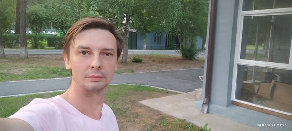  ,   Yury, 42 ,   ,   , c , 