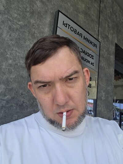  ,   Alex, 35 ,   ,   