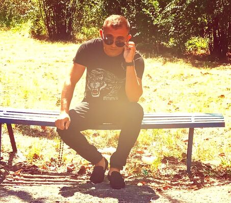  ,   Artur, 26 ,     , c 