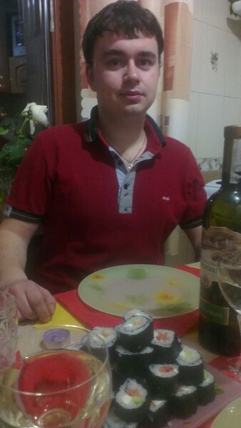  ,   Alex, 37 ,   