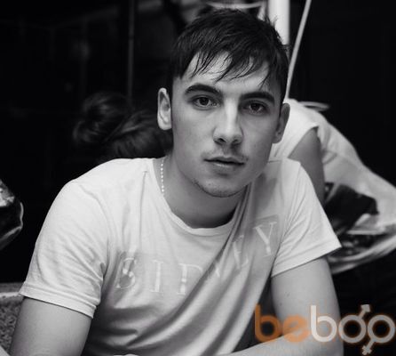  ,   Denis, 32 ,   