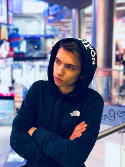  ,   Andrew, 25 ,   ,   , c 