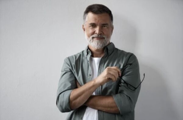  ,   Mihail, 57 ,   ,   