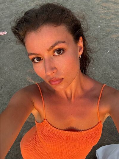  ,   Milana, 25 ,   ,   