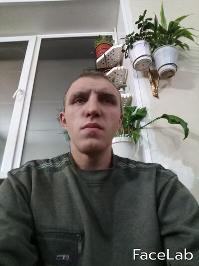  ,   Viktor, 52 ,   