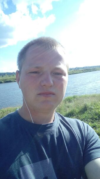  ,   Wiktor, 32 ,   ,   