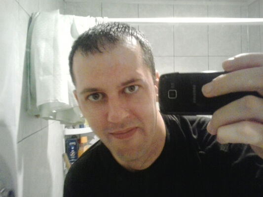  ,   Maxx, 47 ,  